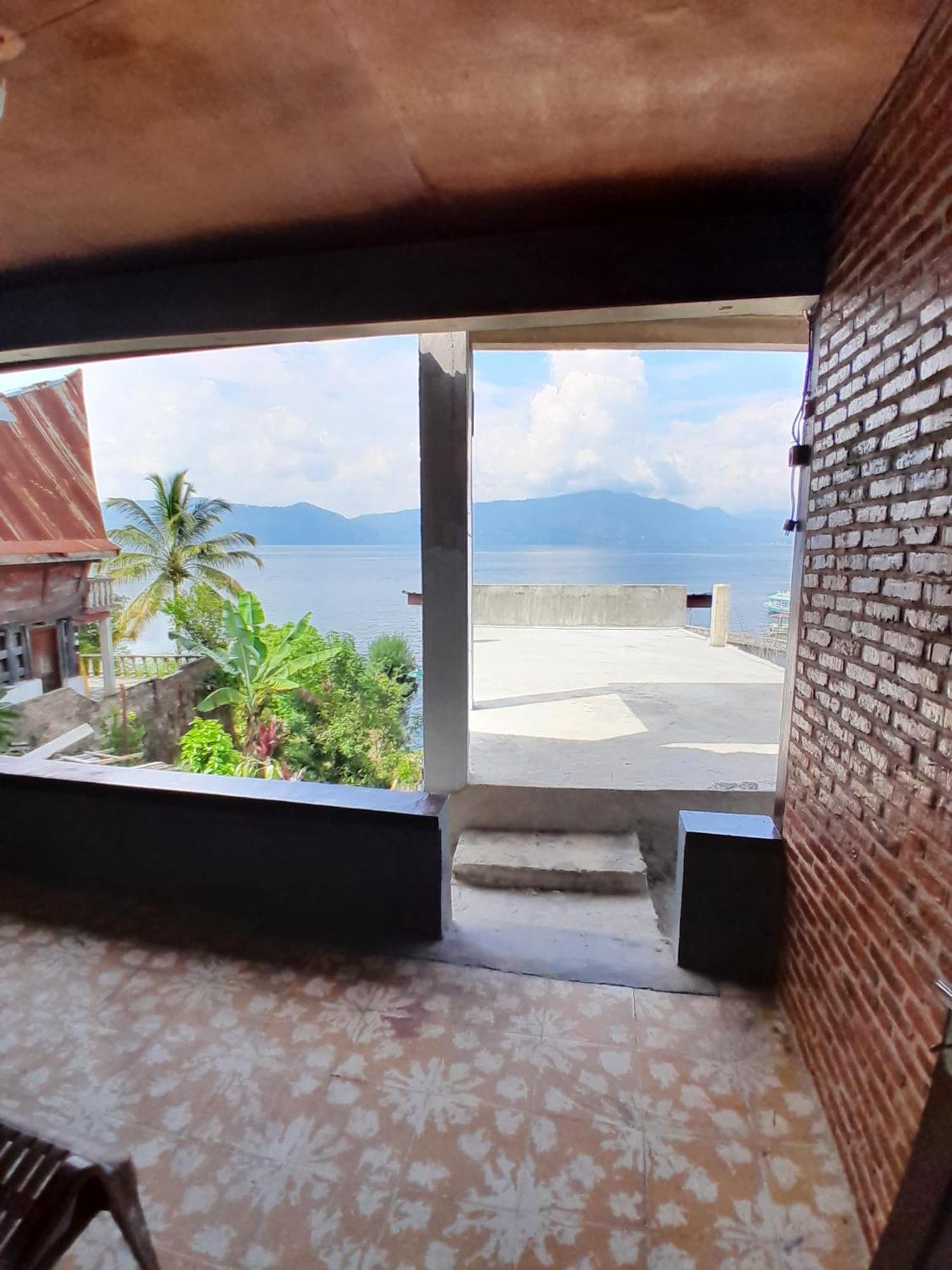 Maruba Inn Tuk Tuk Exterior photo